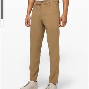 ✨LULULEMON Men’s Commission Slim Pant 34/32✨